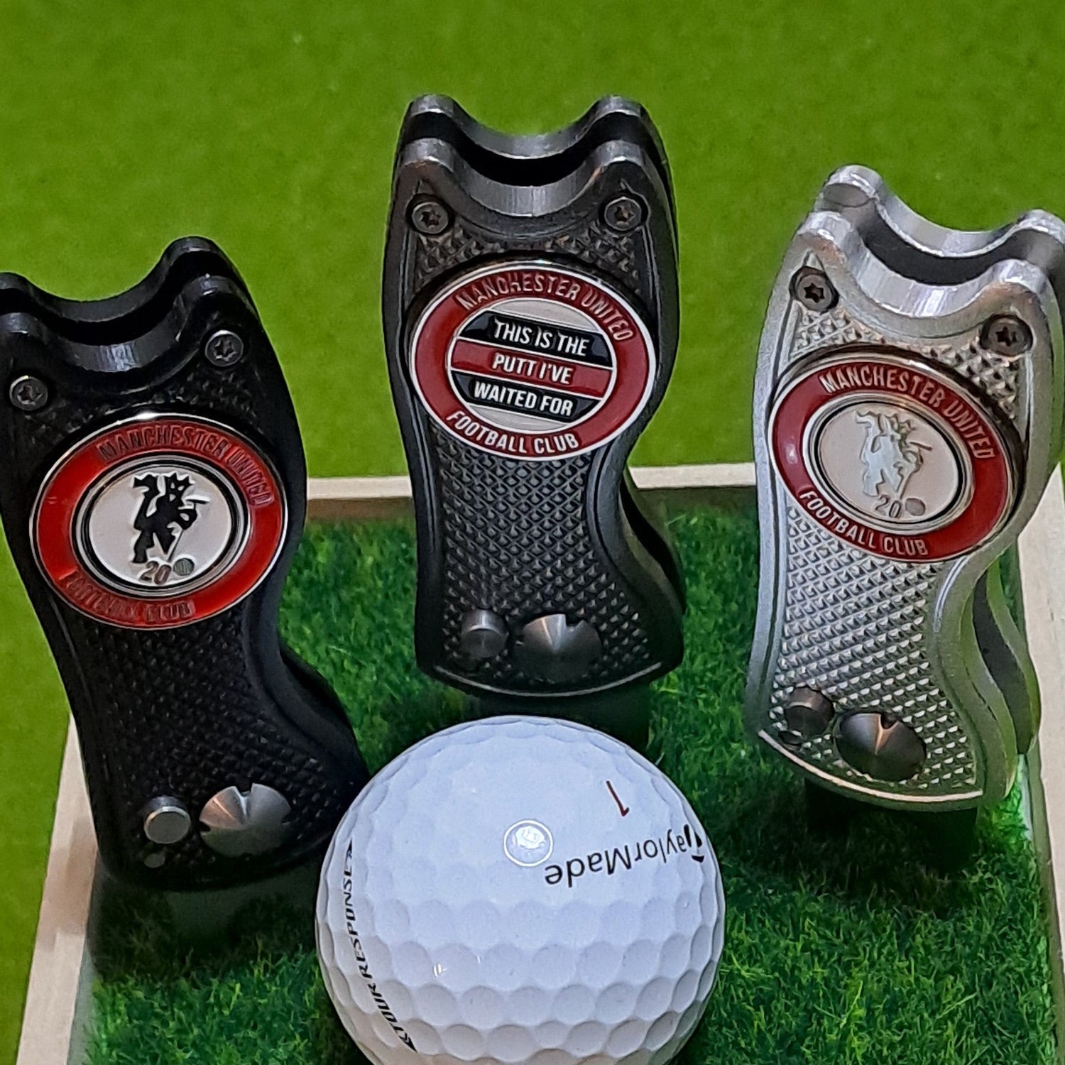 Manchester United Golf Ball Markers