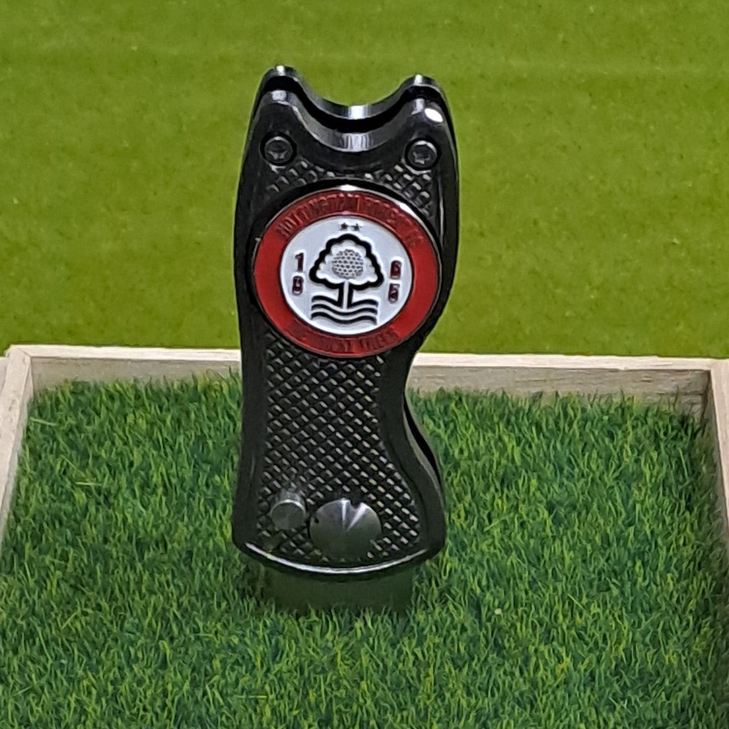 Nottingham Forest Metal Golf Ball Marker with Pitch Mark Tool