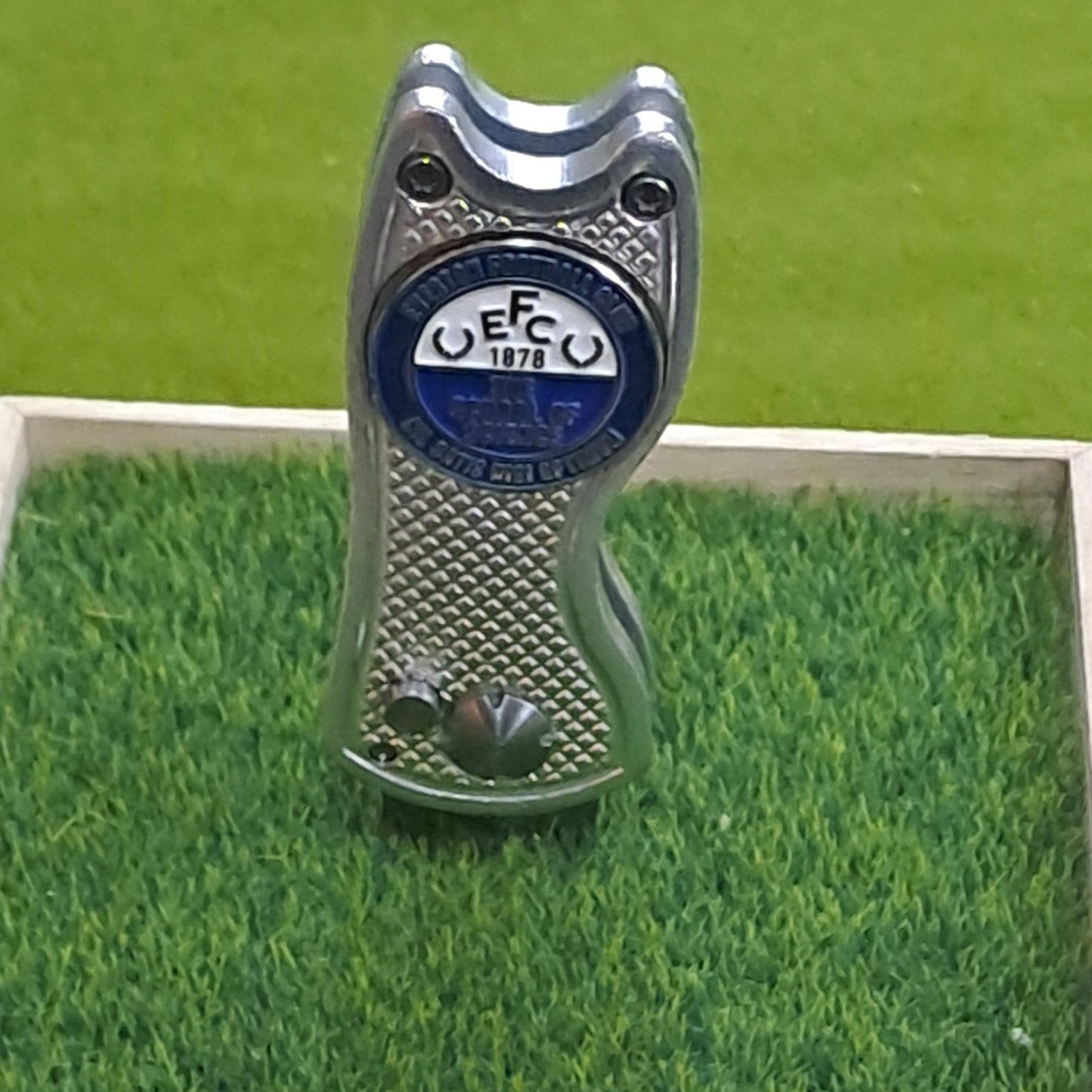 Everton Golf Ball Marker with Pitch Mark Tool